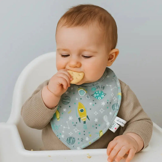 🍼 Le bavoir qu’on garde en souvenir même quand bébé a grandi !