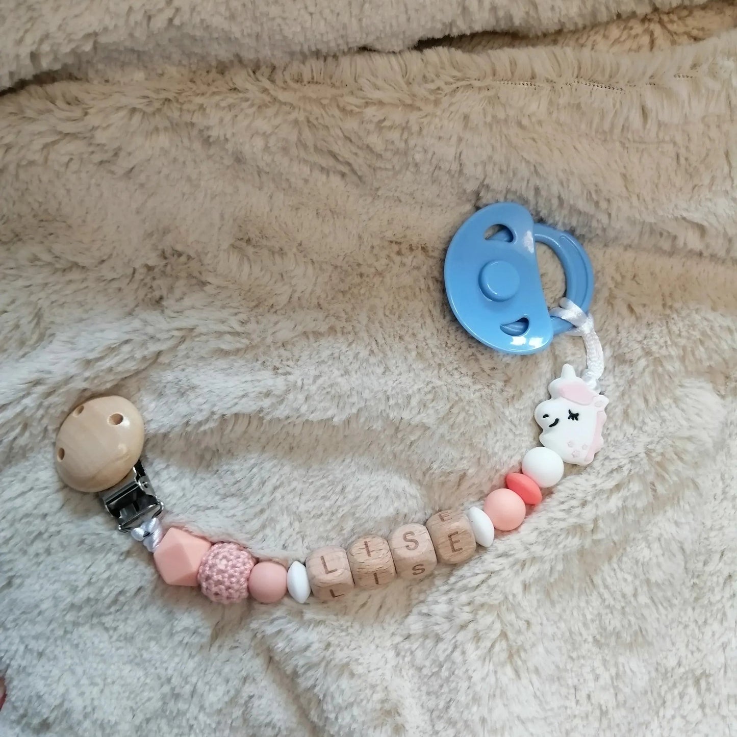 Attache tétine personnalisée silicone: licorne chtitdoudou