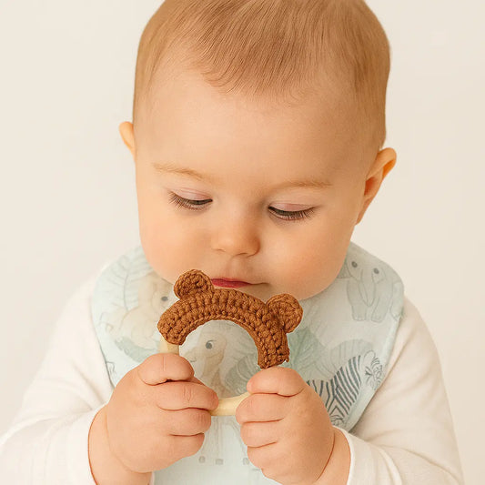 Hochet crochet bebe oreilles ourson  : Le Compagnon Idéal de Bébé chtitdoudou