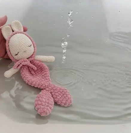 Doudou Lapin au Crochet: Un Compagnon Doux et Mignon pour Bébé - chtitdoudou