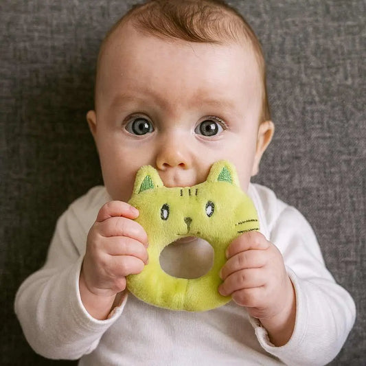 Hochet bébé minky, jouet d’éveil fait main, cadeau de naissance
