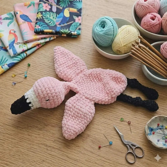 Doudou flamant rose au crochet fait main pour bébé - Chtitdoudou
