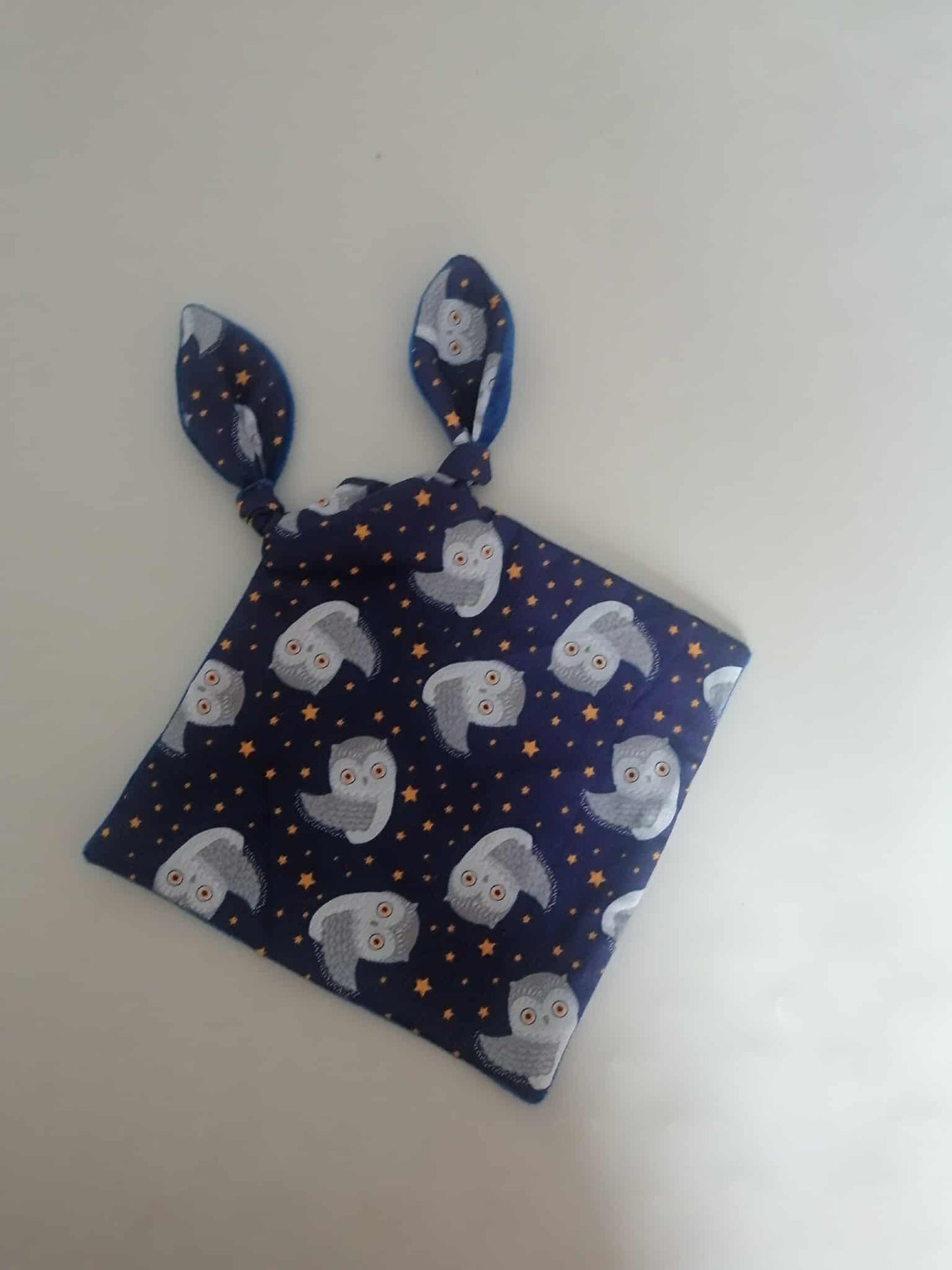 Doudou Lapin Noué Oeko-Tex – Fait main avec amour | Chtitdoudou chtitdoudou