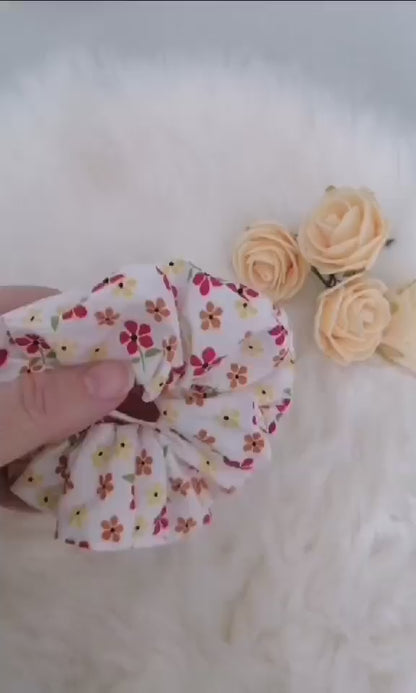 Chouchou cheveux  – Motif fleurie | Accessoire fait main